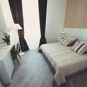 Vantaggio Apartment