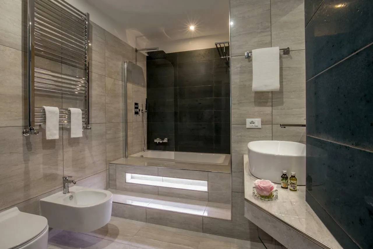 Gcf Luxury Suites, Guest House Roma